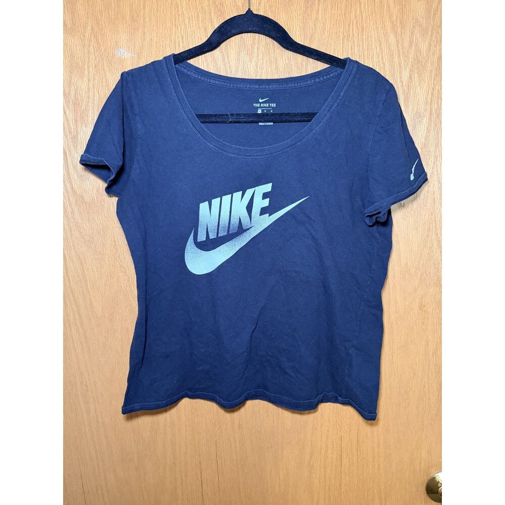 Nike Women's Athletic Cut Tee Black Swoosh Logo Scoop Neck Size M